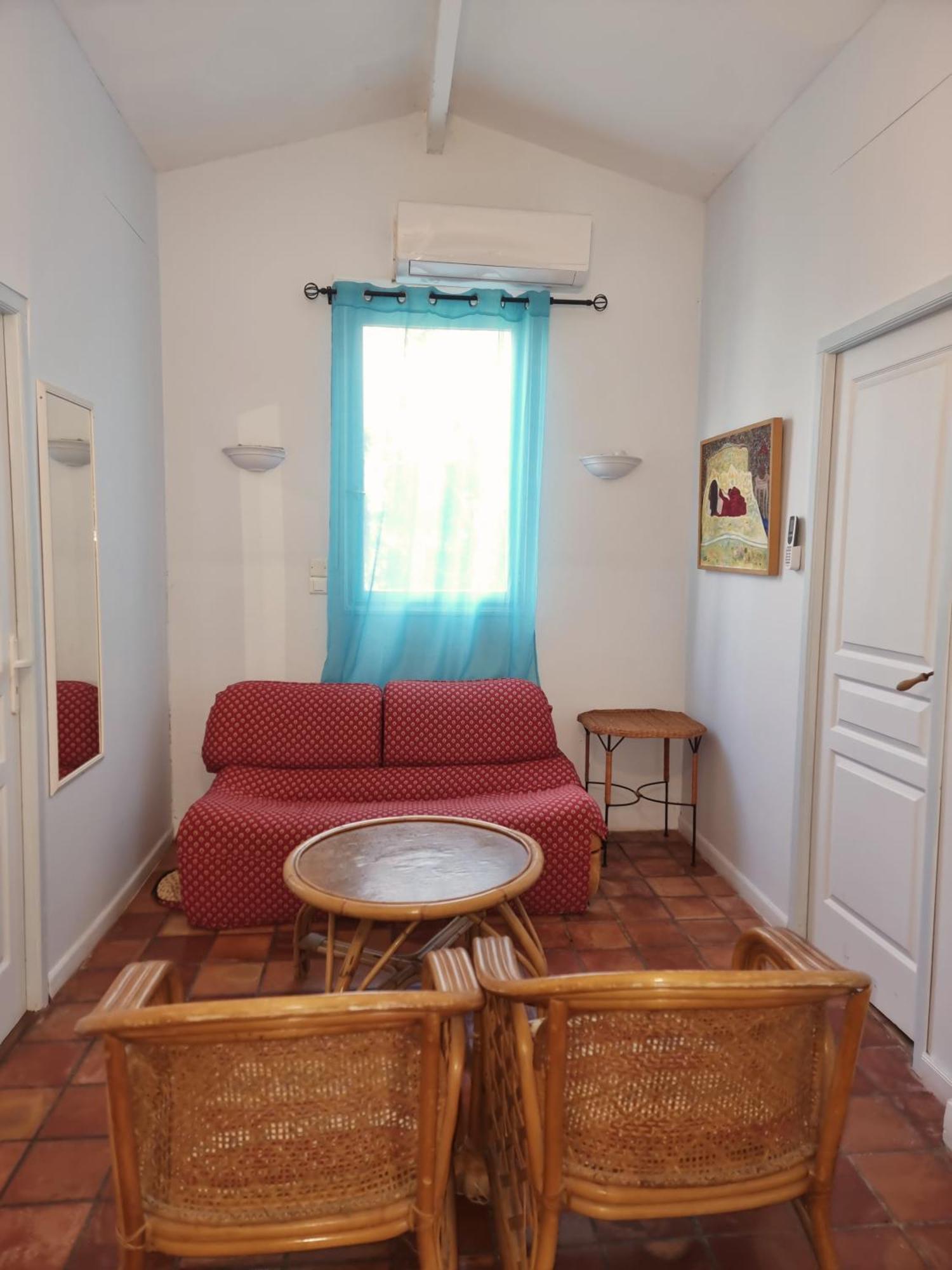 Pousterle De Sabran - Piscine & Hammam Apartment Room photo