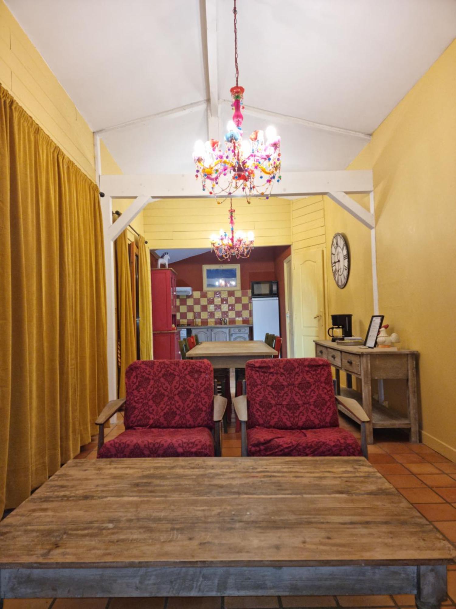 Pousterle De Sabran - Piscine & Hammam Apartment Room photo