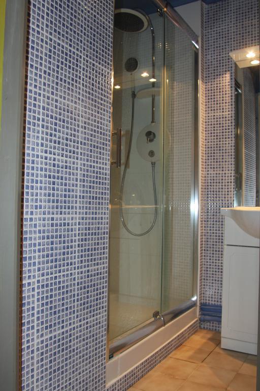 Pousterle De Sabran - Piscine & Hammam Apartment Exterior photo