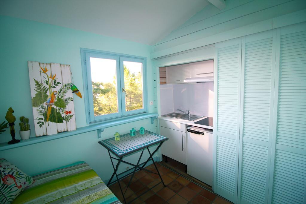 Pousterle De Sabran - Piscine & Hammam Apartment Exterior photo